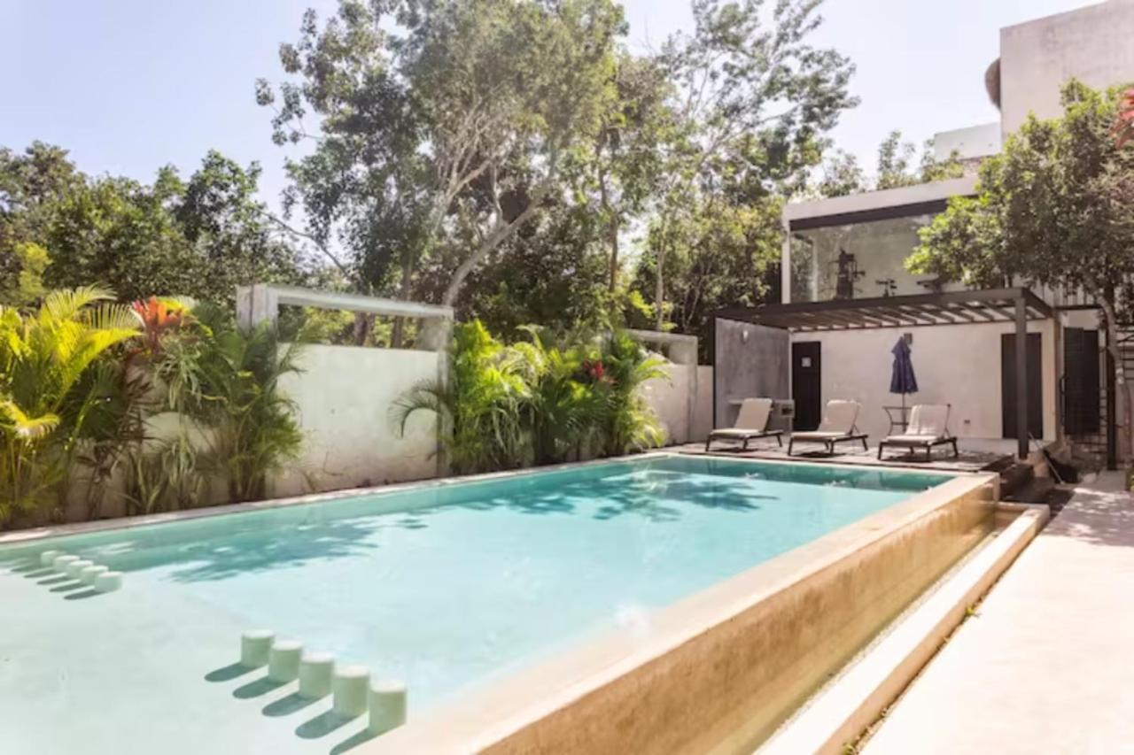 Beautiful & Mareas Gym Pool