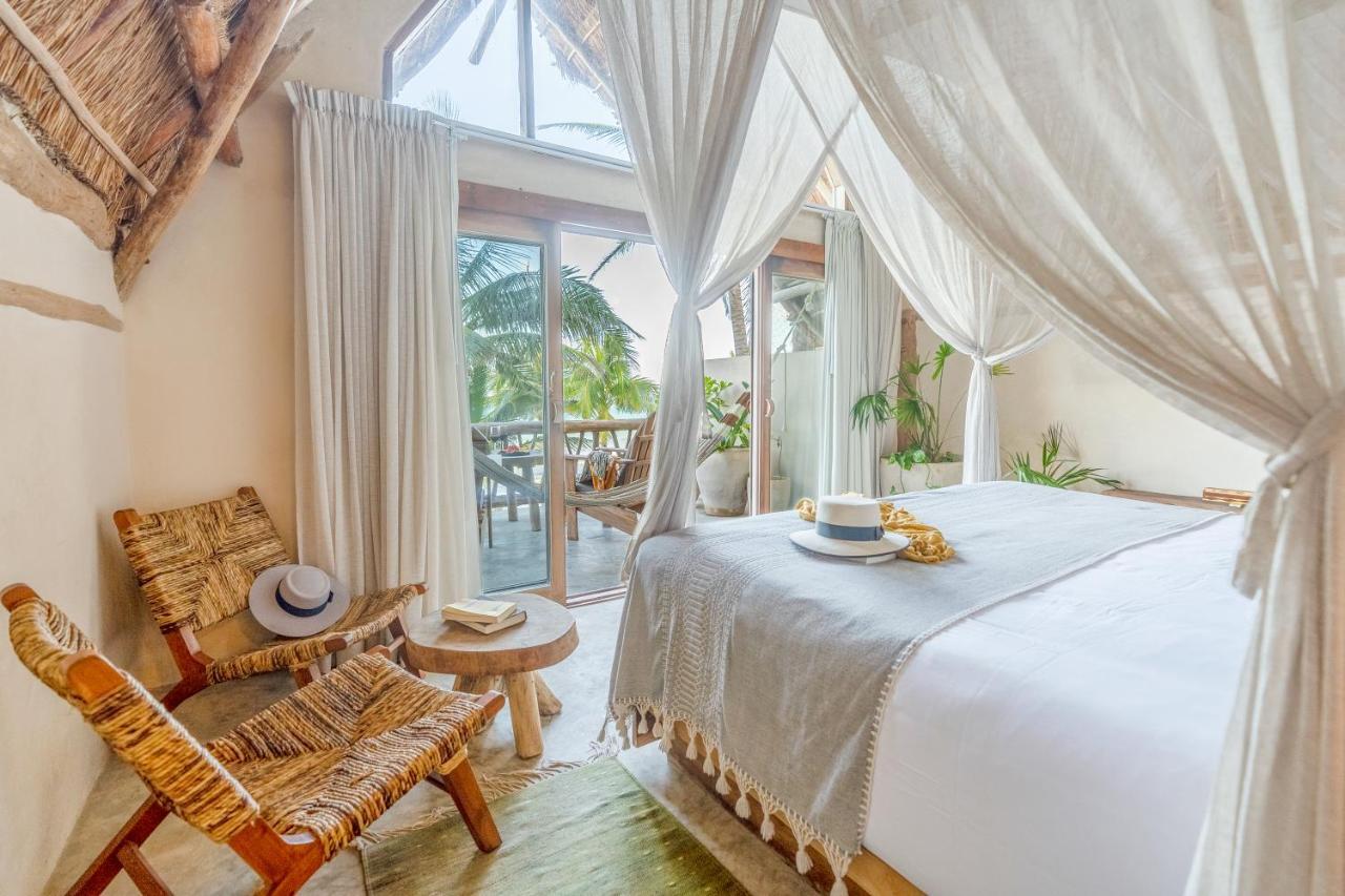 Ahau - Beachfront (adults Only) 4*