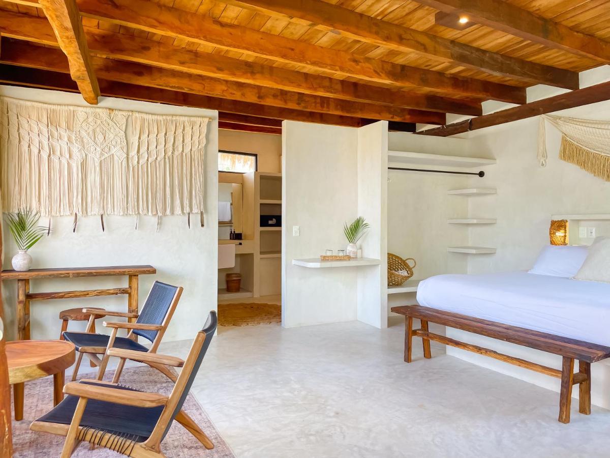 Hotel Amansala Chica 4*