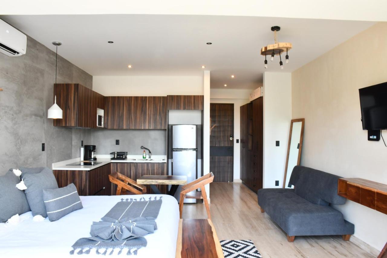 Hotel Palais By The Spot *