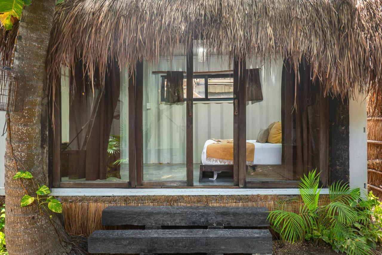 Hotel Pal Mar Glamtainer *