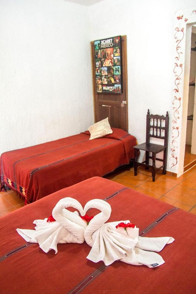 L Hotelito