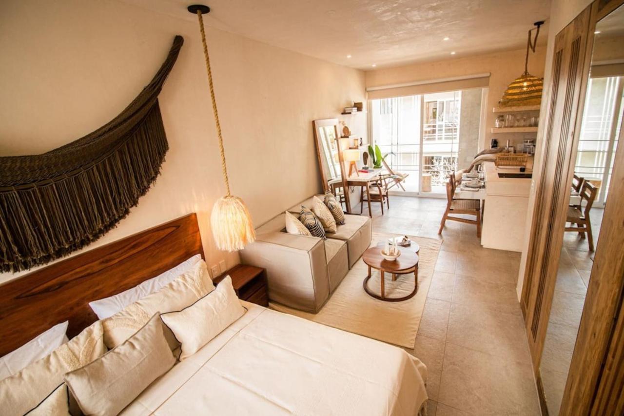 Alterhome Jungle Chic Apartment