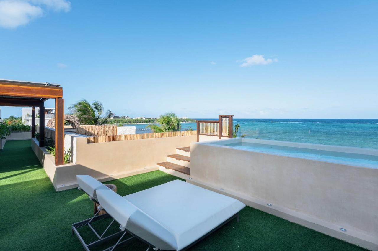 Villa Tulumar Beachfront Luxury Villa- Full Service