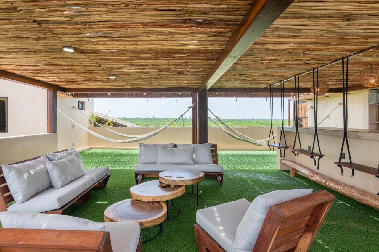 Tulumar Beachfront Luxury Villa- Full Service Villa *