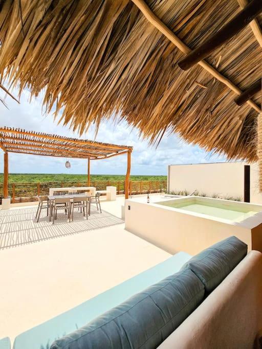 Private Rooftop Penthouse With Pool, Bbq & Jungle View *