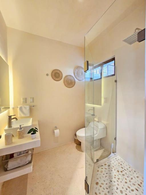 Apartment Private Rooftop Penthouse With Pool, Bbq & Jungle View