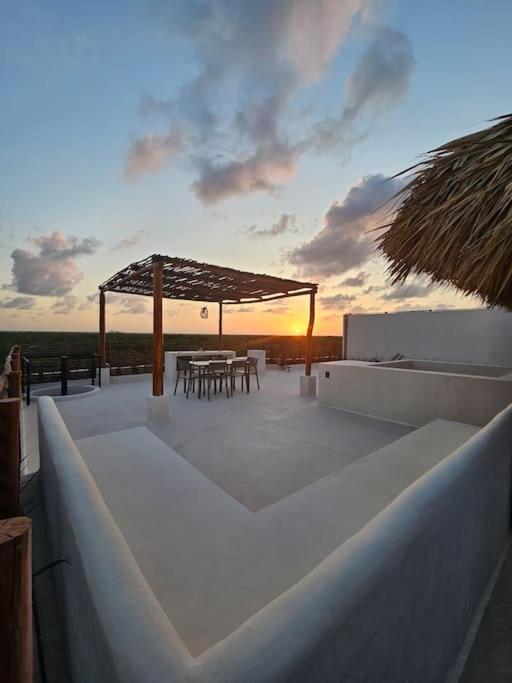 Apartment Private Rooftop Penthouse With Pool, Bbq & Jungle View *