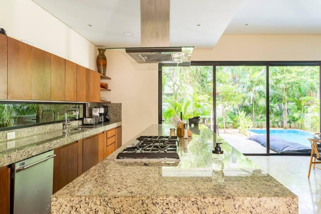 Luxurious Villa At Exclusive Gated Community La Privada Aldea Zama, 5 Bedroom Private Pool & Concierge Service * Tulum
