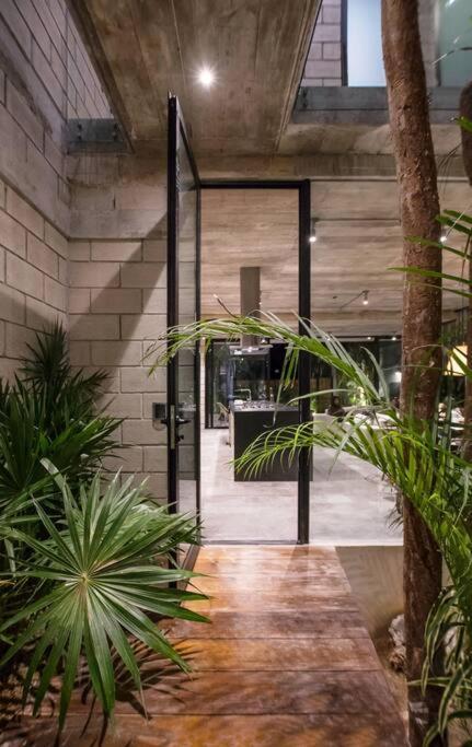 Villa Nimi: Architectural Gem With Private Pool & Concierge