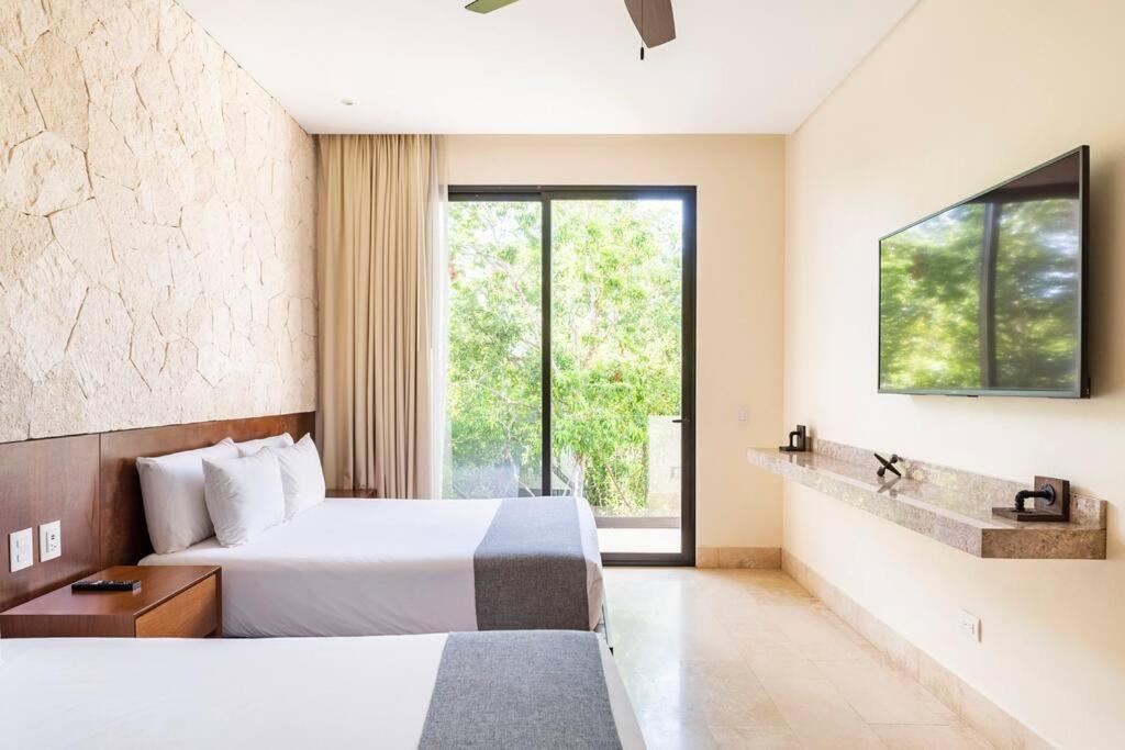 Luxurious Villa At Exclusive Gated Community La Privada Aldea Zama, 5 Bedroom Private Pool & Concierge Service *