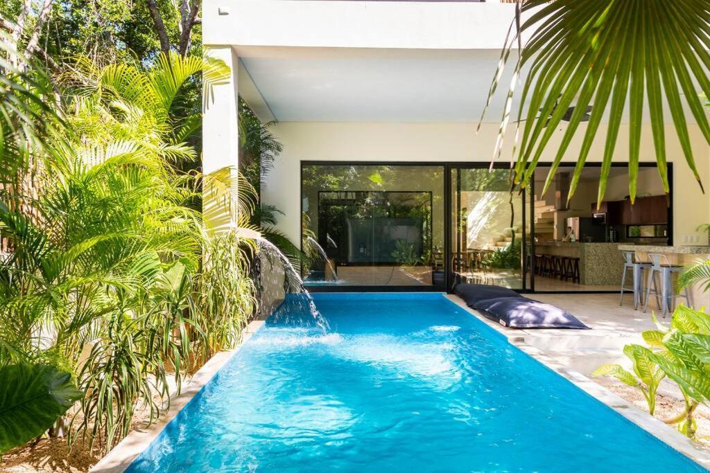 Luxurious Villa At Exclusive Gated Community La Privada Aldea Zama, 5 Bedroom Private Pool & Concierge Service * Tulum