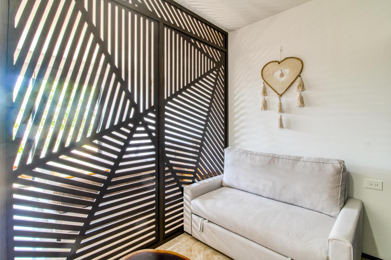 Hotel Menesse #204a Downtown