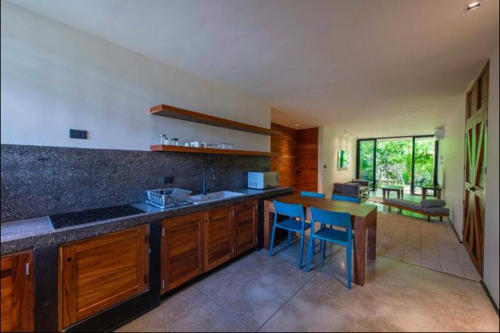 Hotel Cozy Ground And Terrace In La Veleta 2br 4 Guests Tulum