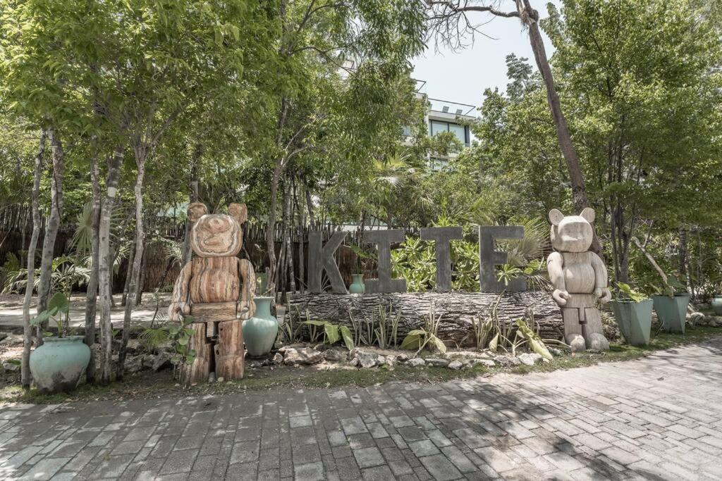 Unlock Your Dream Getaway-escape *