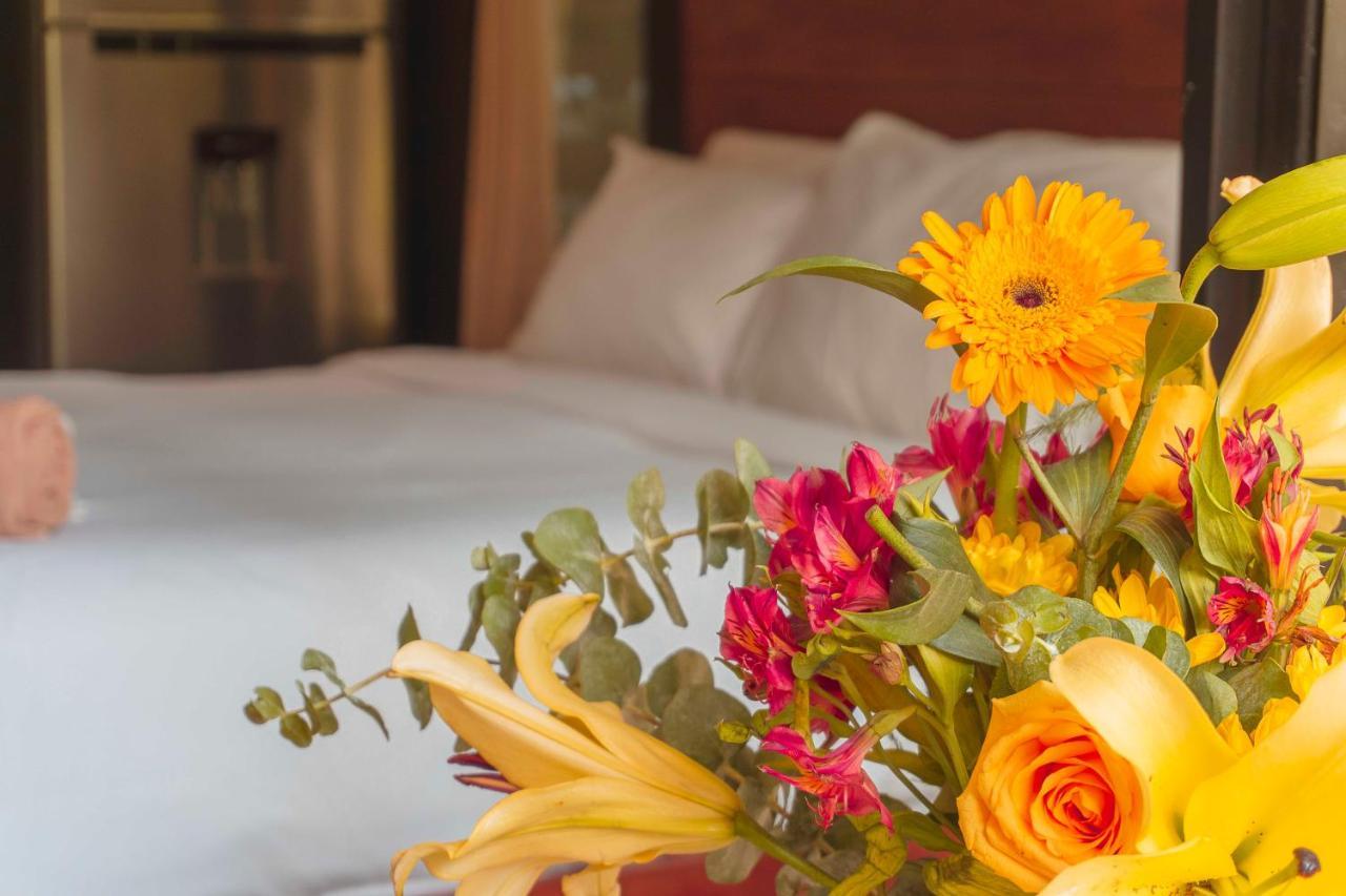 Aparthotel Naats Amigos 3*