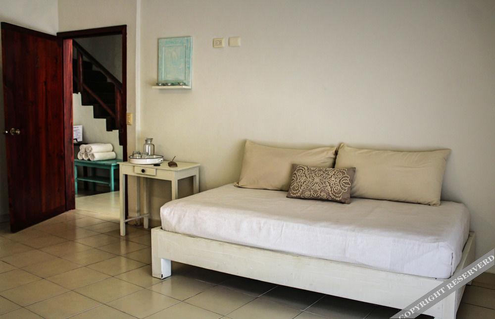 Howlita - Adult Only Tulum