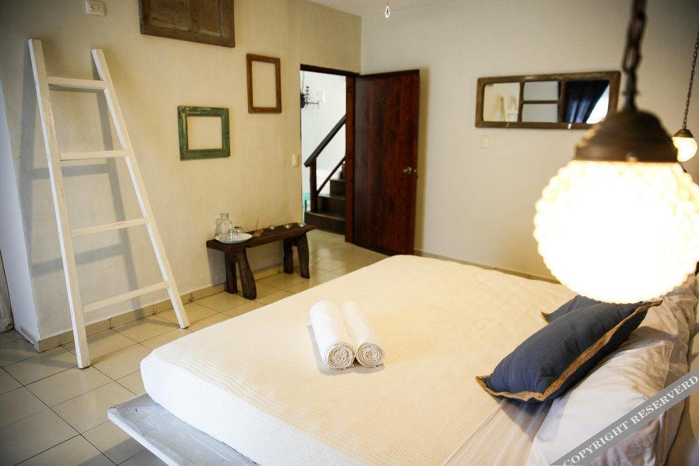 Howlita - Adult Only Tulum