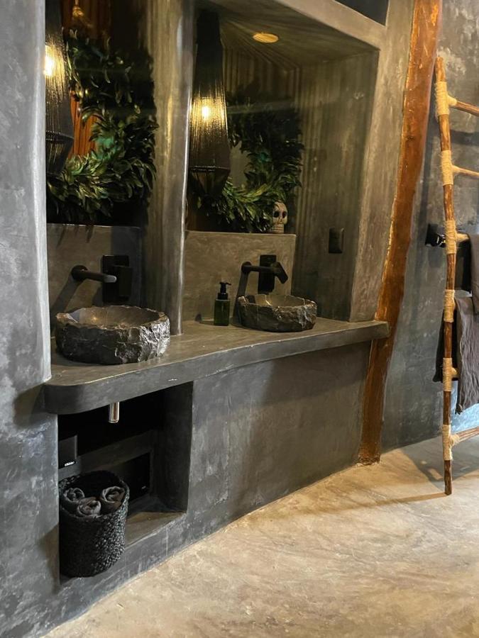 Casa Tolok In Beachfront Villa