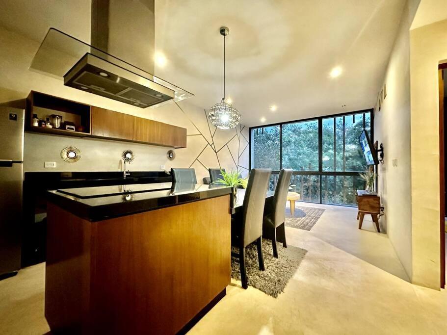 Apartment *tulum 2br W/ Pool, Gym, Security, Walk To Town Tulum