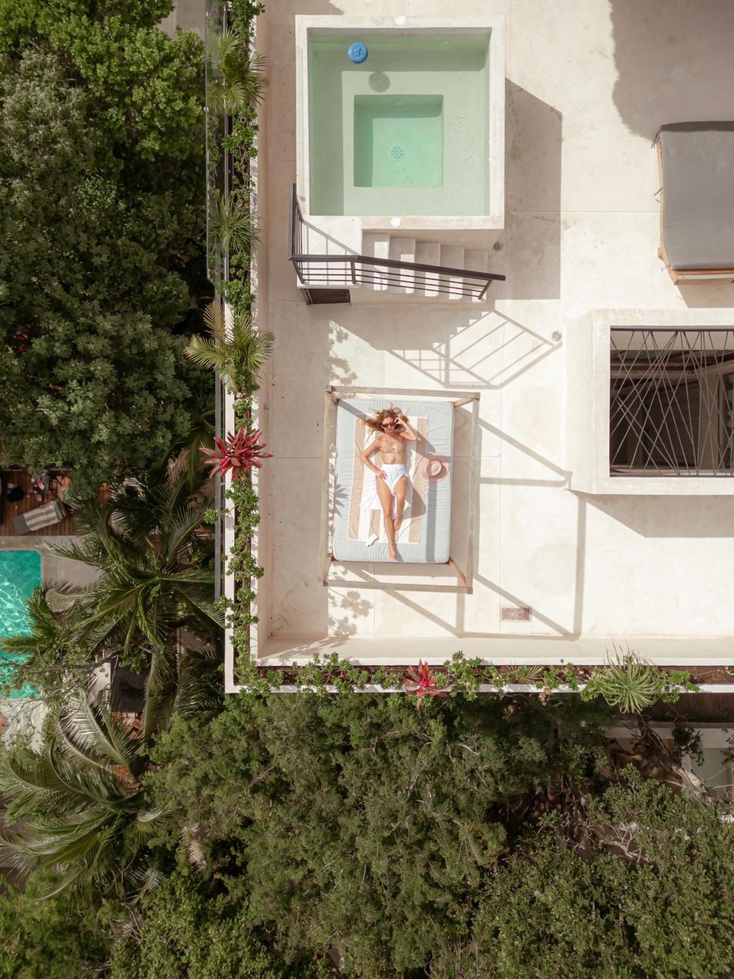 Prana Boutique 4*