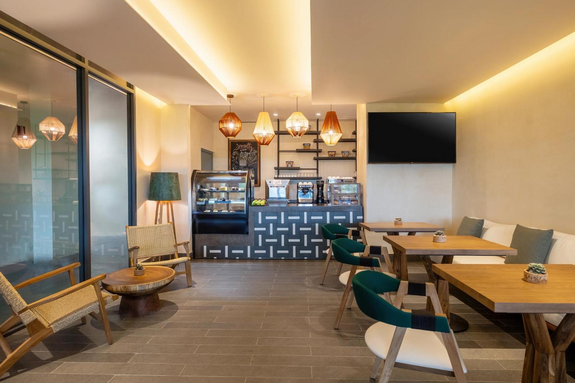 Secrets & Club (adults Only)