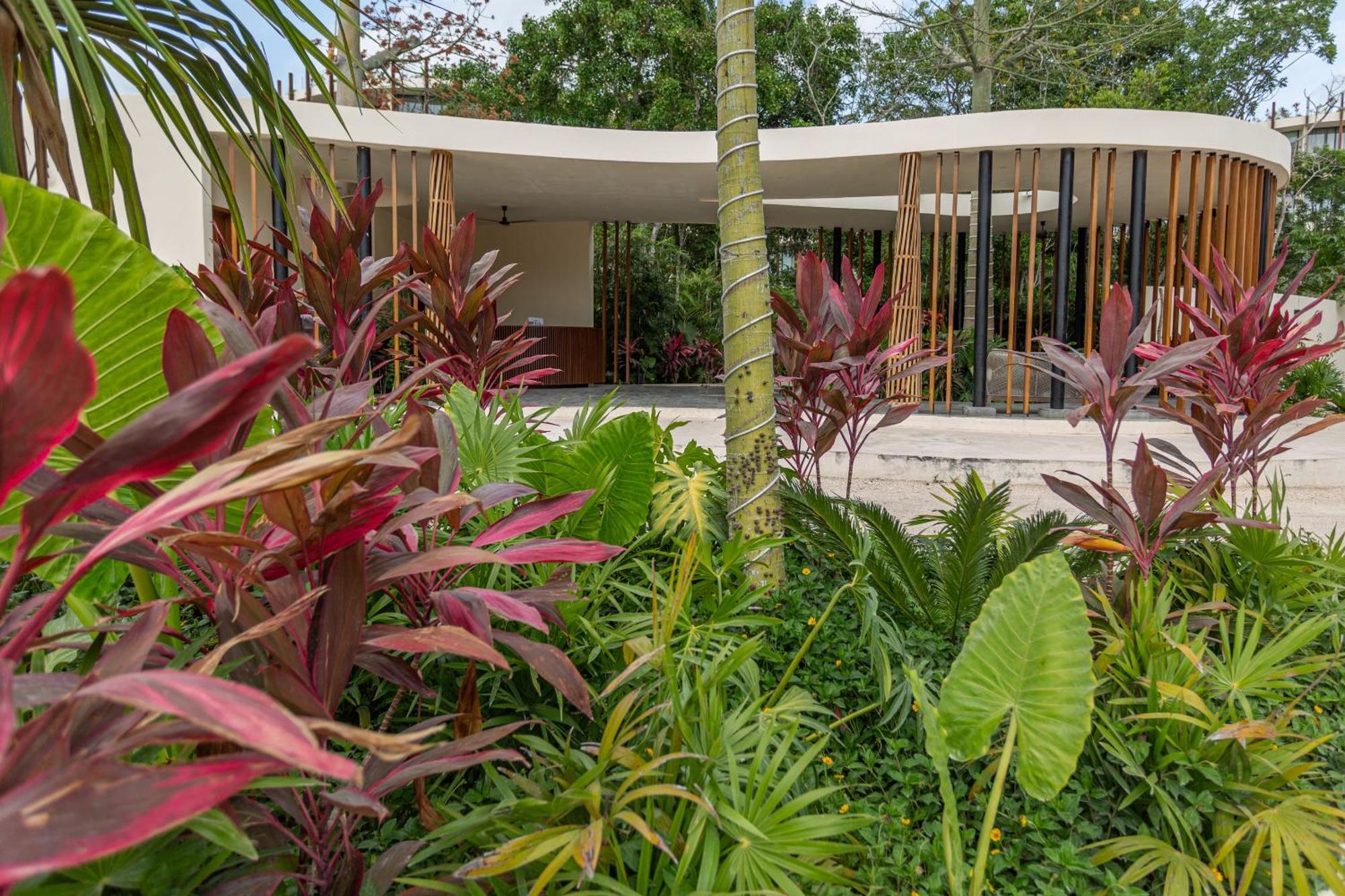 Mistiq Gardens Tulum