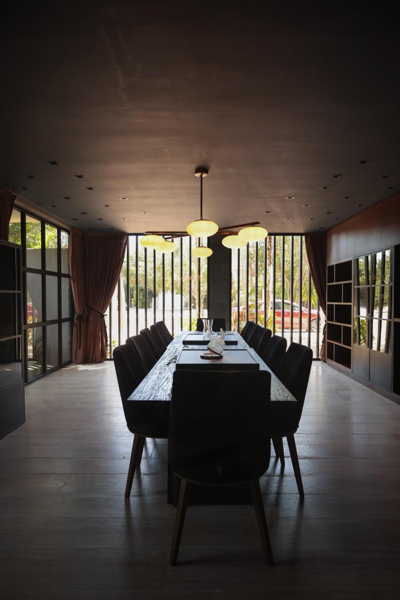 Art House Gym-pool-rest