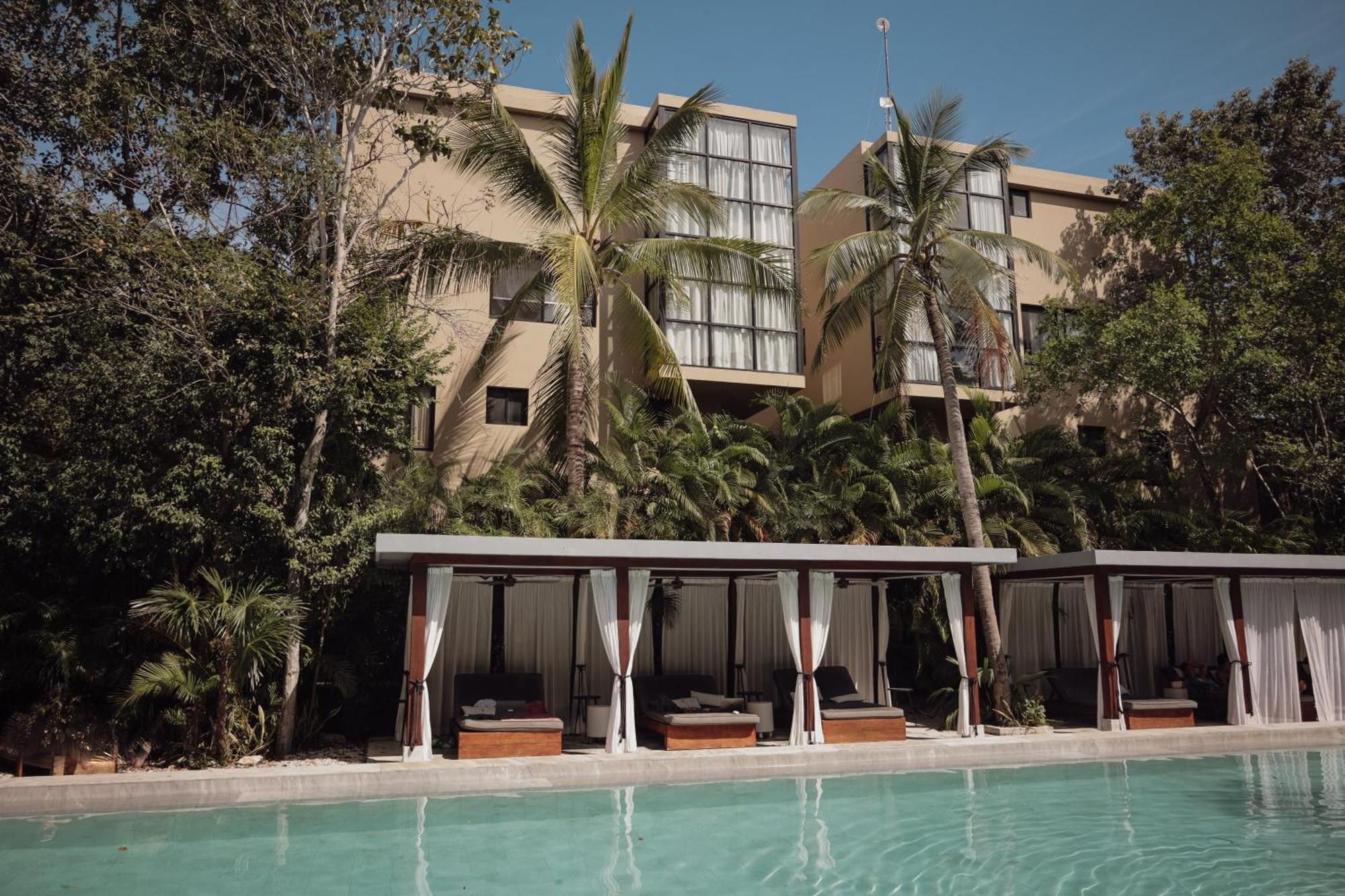 Art House Gym-pool-rest * Tulum