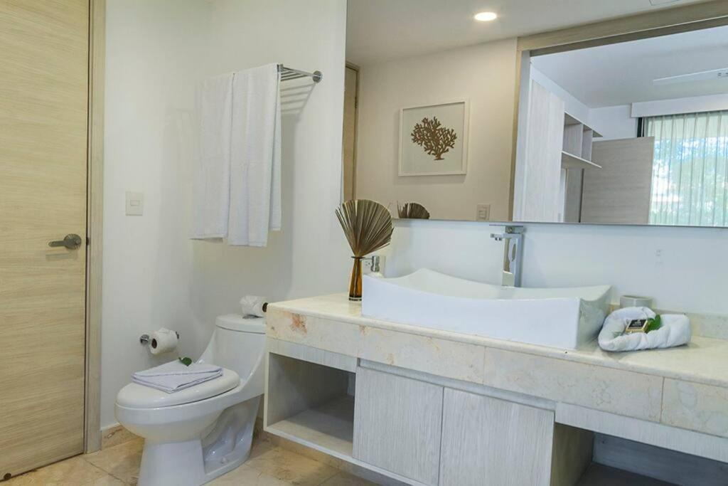 Apartment 2 Bedroom + Private Pool And Roof Top Terrace *