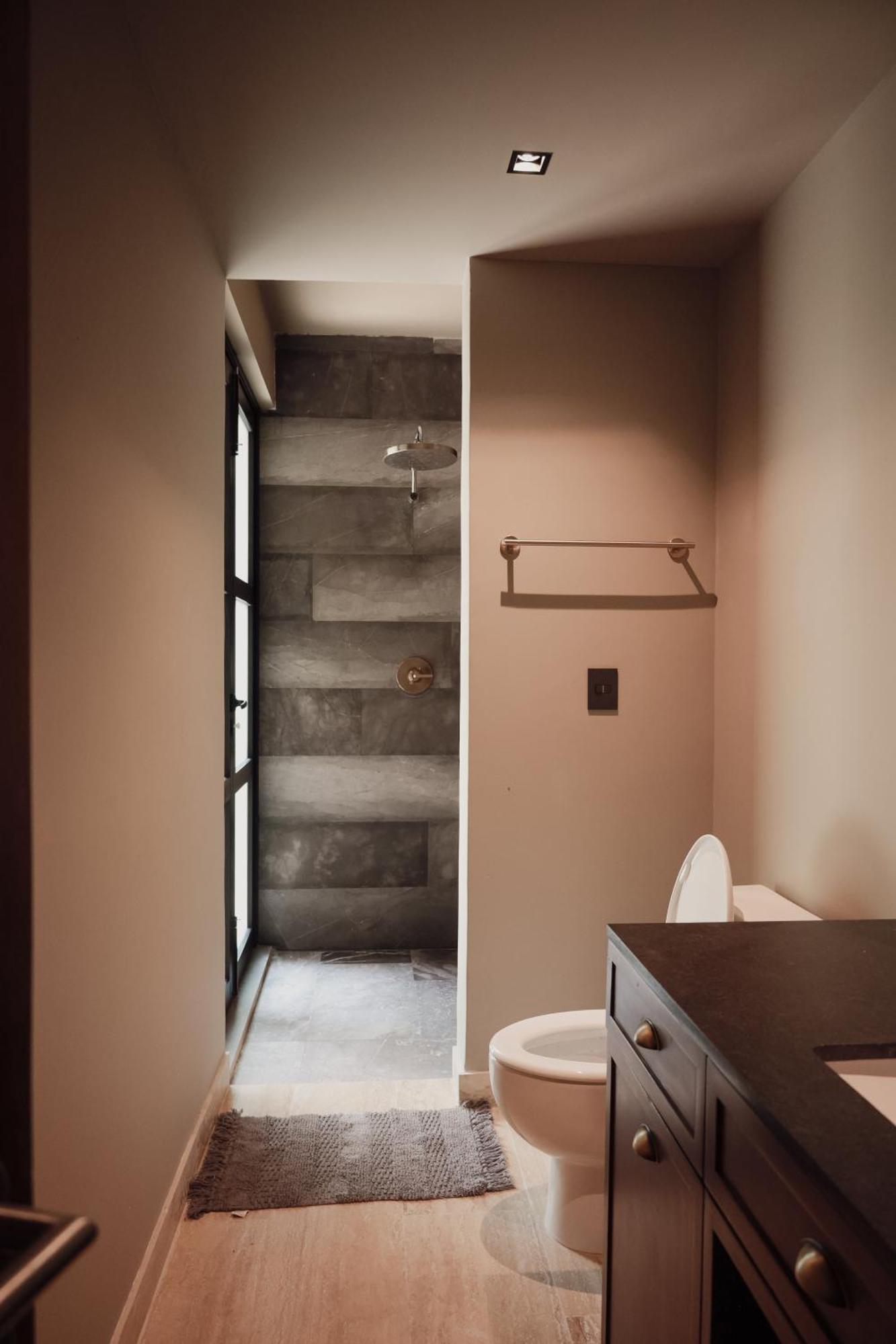 Art House Gym-pool-rest Apartment *