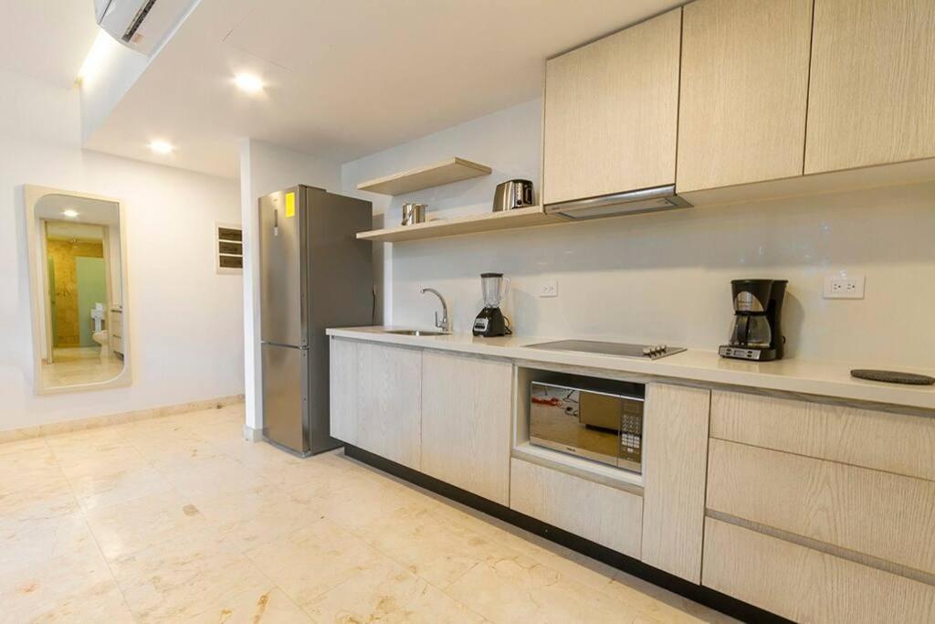 Apartment 2 Bedroom + Private Pool And Roof Top Terrace