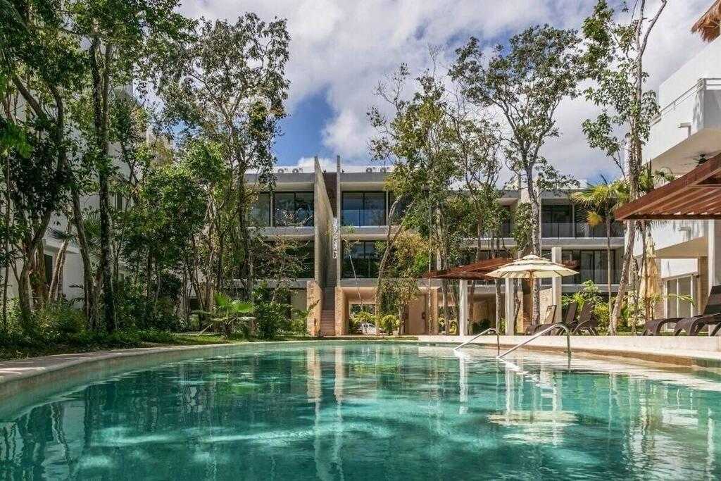 Apartment Serene Private Rooftop Jacuzzi Penthouse 2 Pools 5 Min To + Gym Tulum