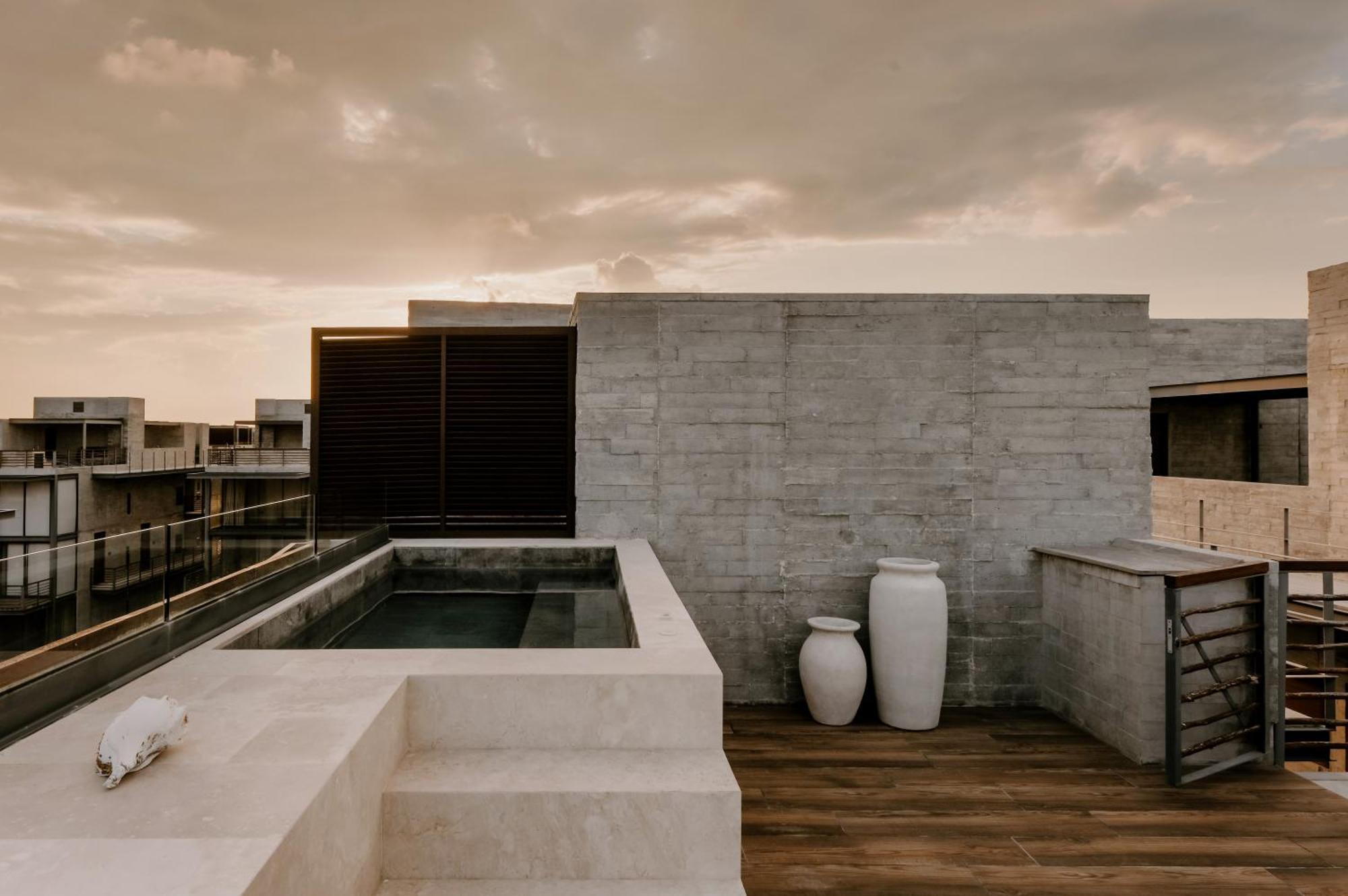 Apartment Luxe 3br Ph Cenote, Sauna, Gym & Pool Included *