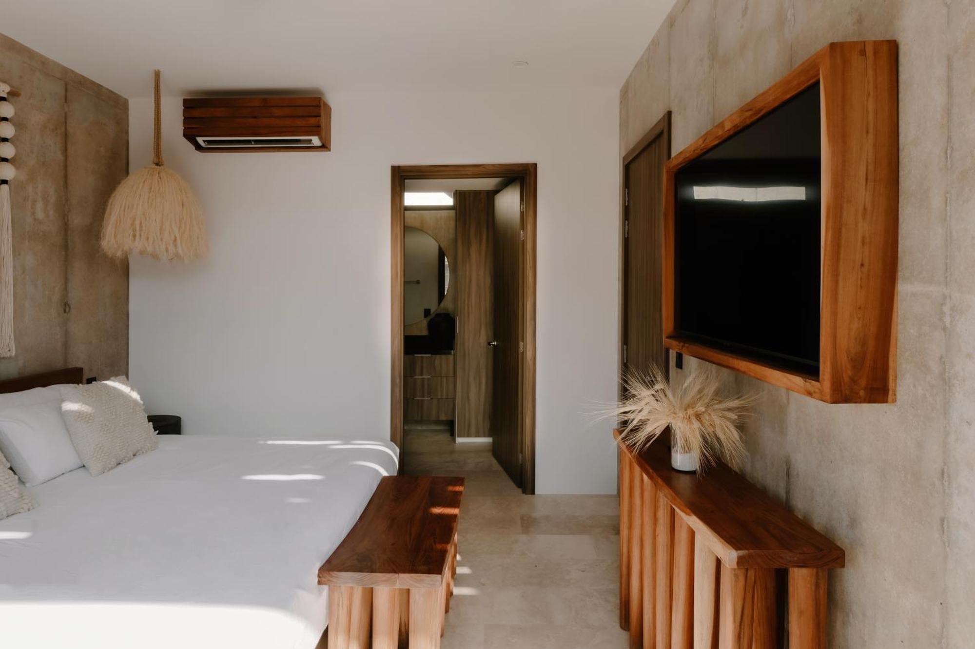 Luxe 3br Ph Cenote, Sauna, Gym & Pool Included Apartment Tulum