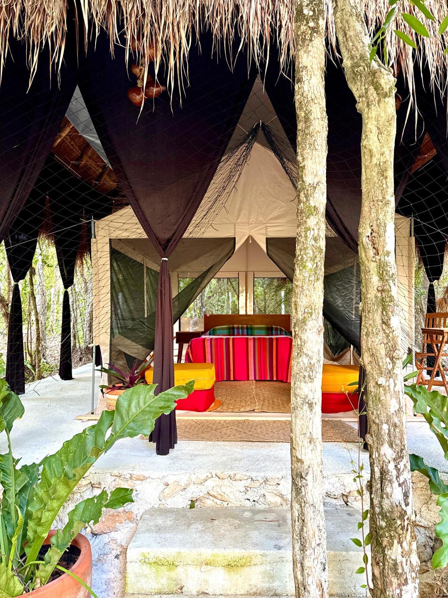 Glamping Bunga Lotus Acampamento