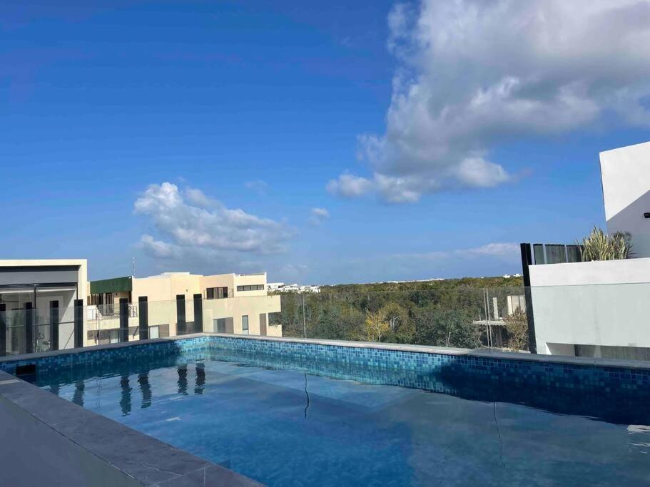 Luxury Rooftop With Private Pool