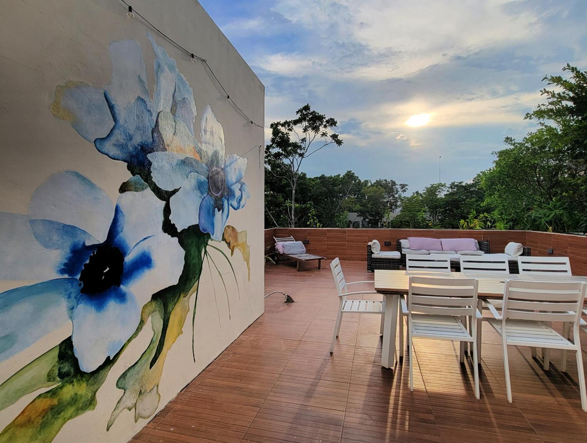 *entire Private Villa* Casa Flores Villa *
