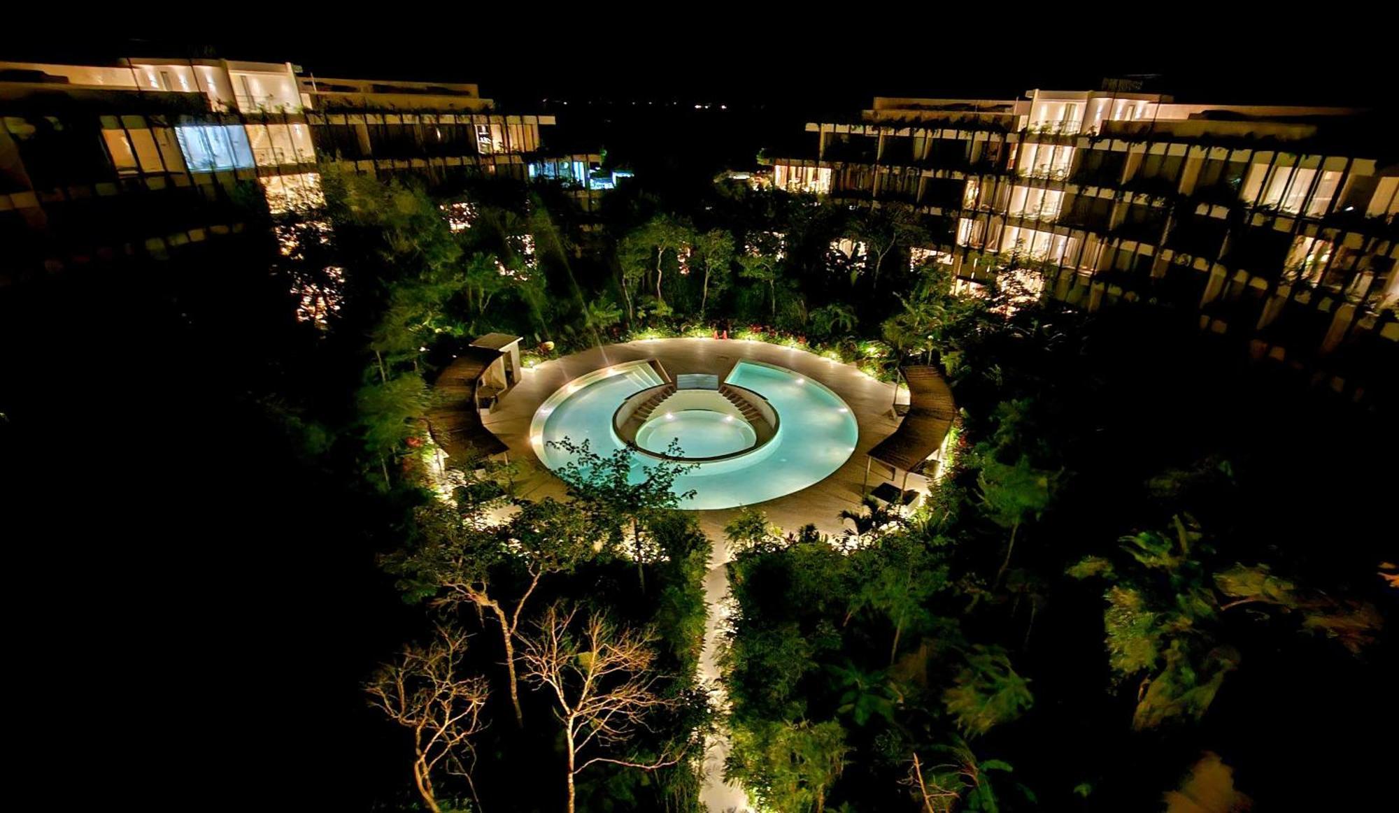 Temple Paradise Luxury 6 Min From Apartment Tulum