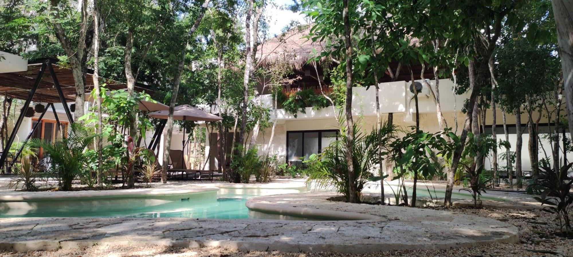 Apartment Jungle Oasis Studio: Beachside Retreat With Pool And Amenities Tulum