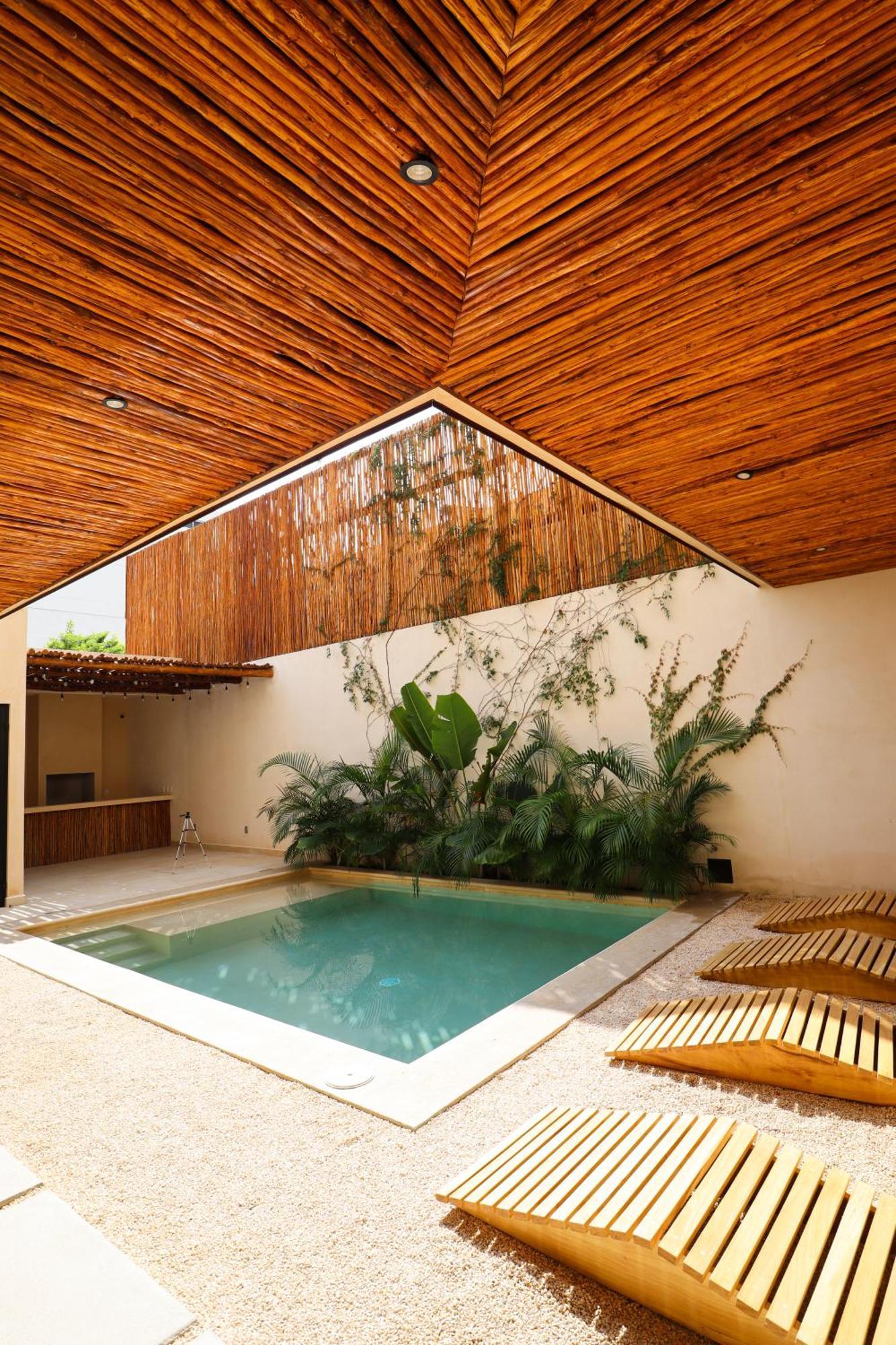 Akbal Apartment