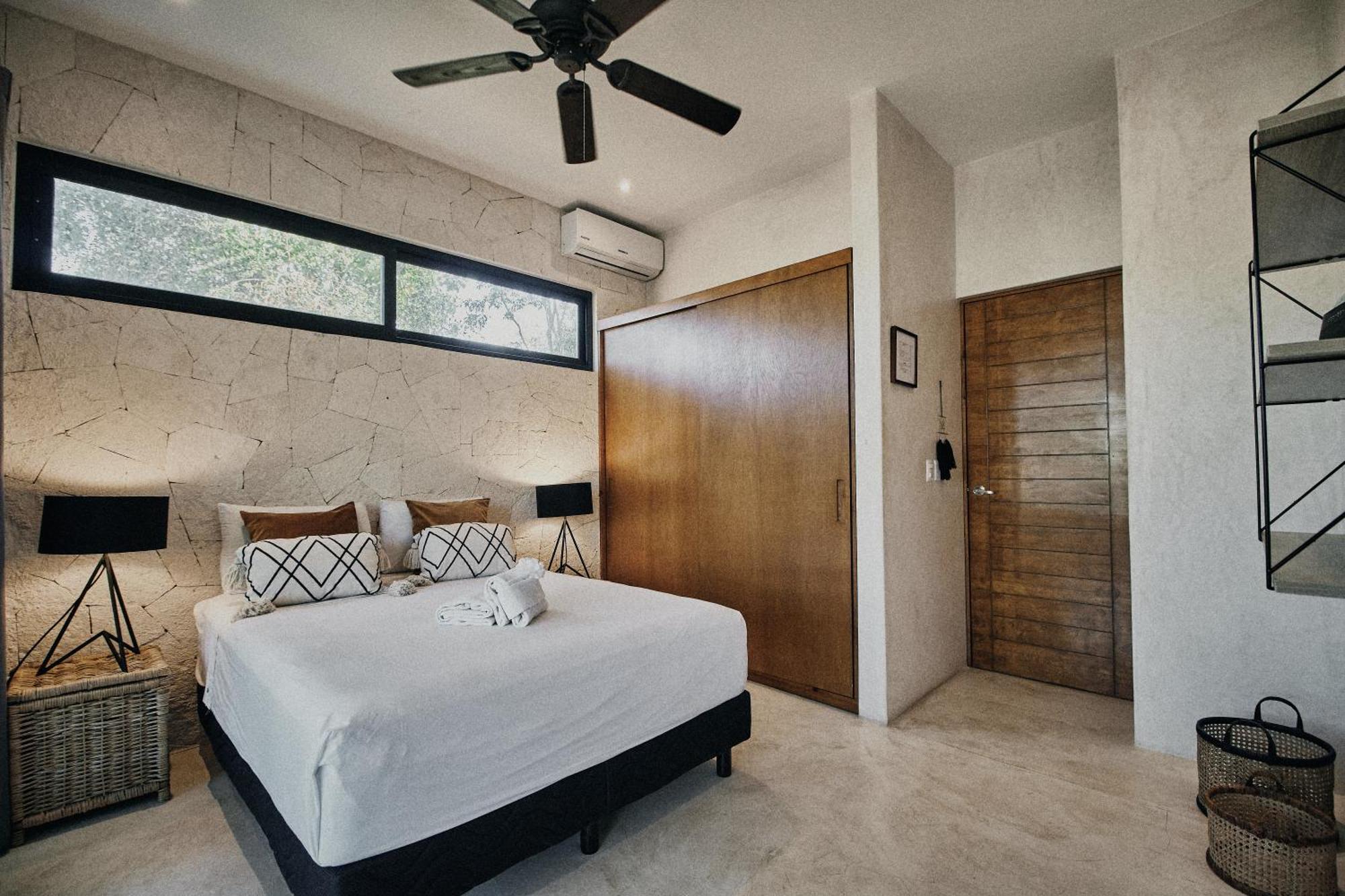 240m2 - 16 Persons - 6 - 2 Swimming Pool - 3 Jacuzzis Tulum