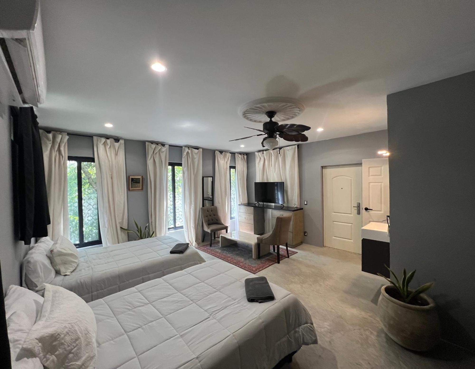 Casa Halo - Lux Mansion, Heated Pool, Sonos Speakers, Gated Community And Staff Pousada Tulum