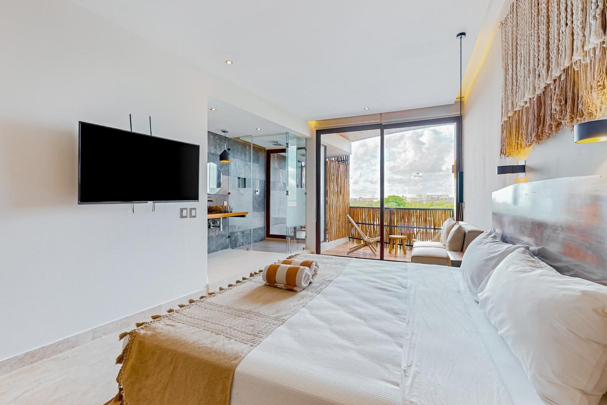 Adora 406 At Av Kukulkan Hotel