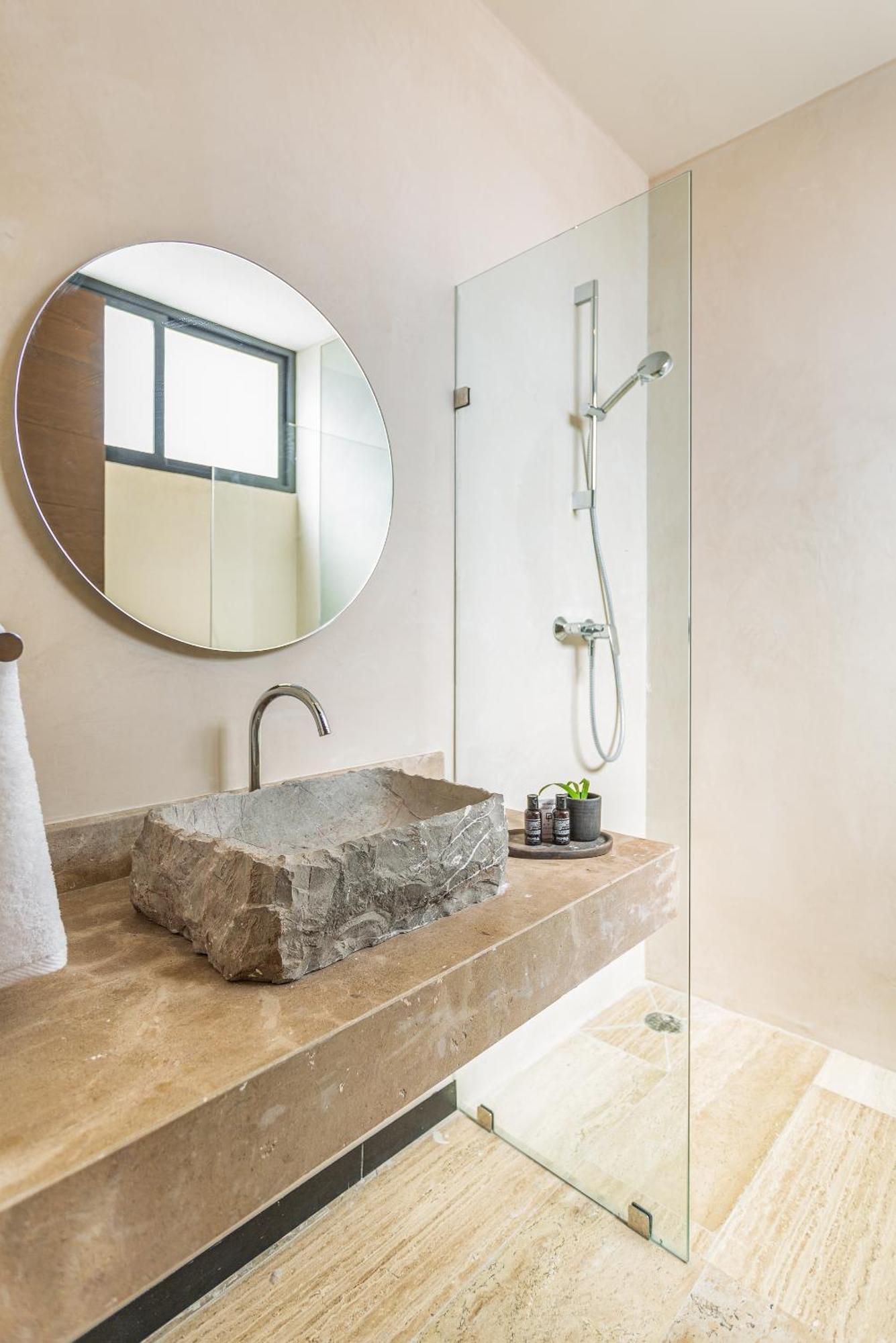 Penthouse Oasis: Rooftop Pool & Luxury Apartamento Tulum