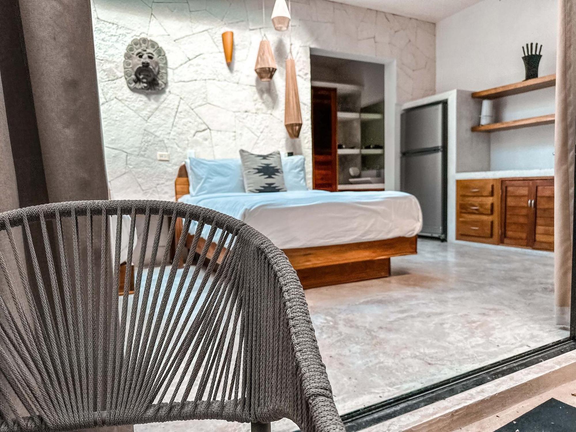 Naats Amigos Aparthotel