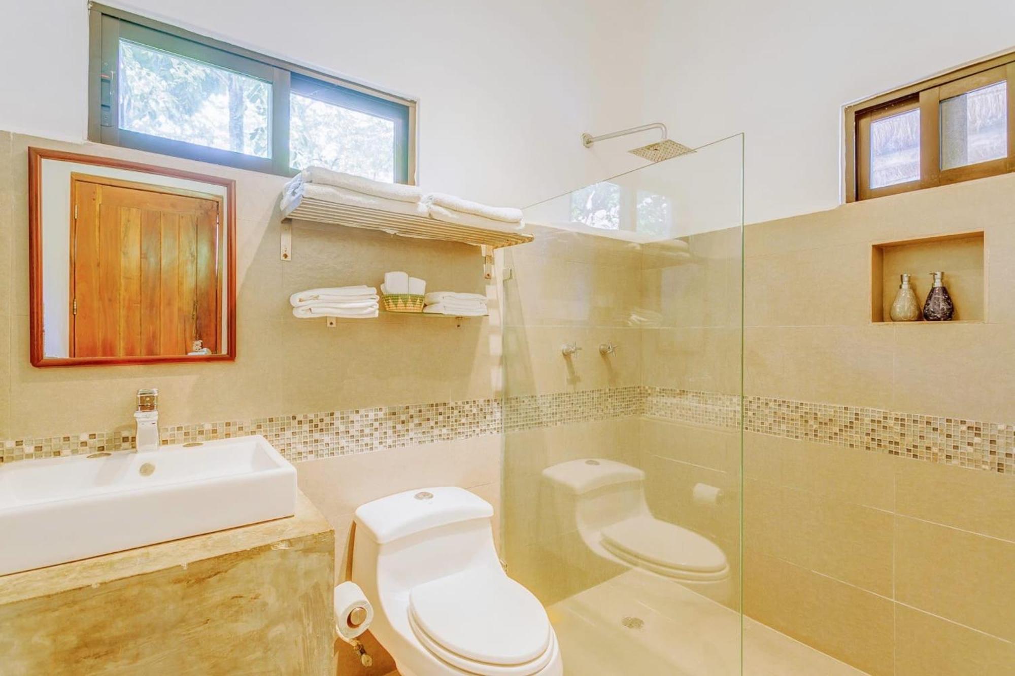 In The Heart Of - Location In Town Apartment