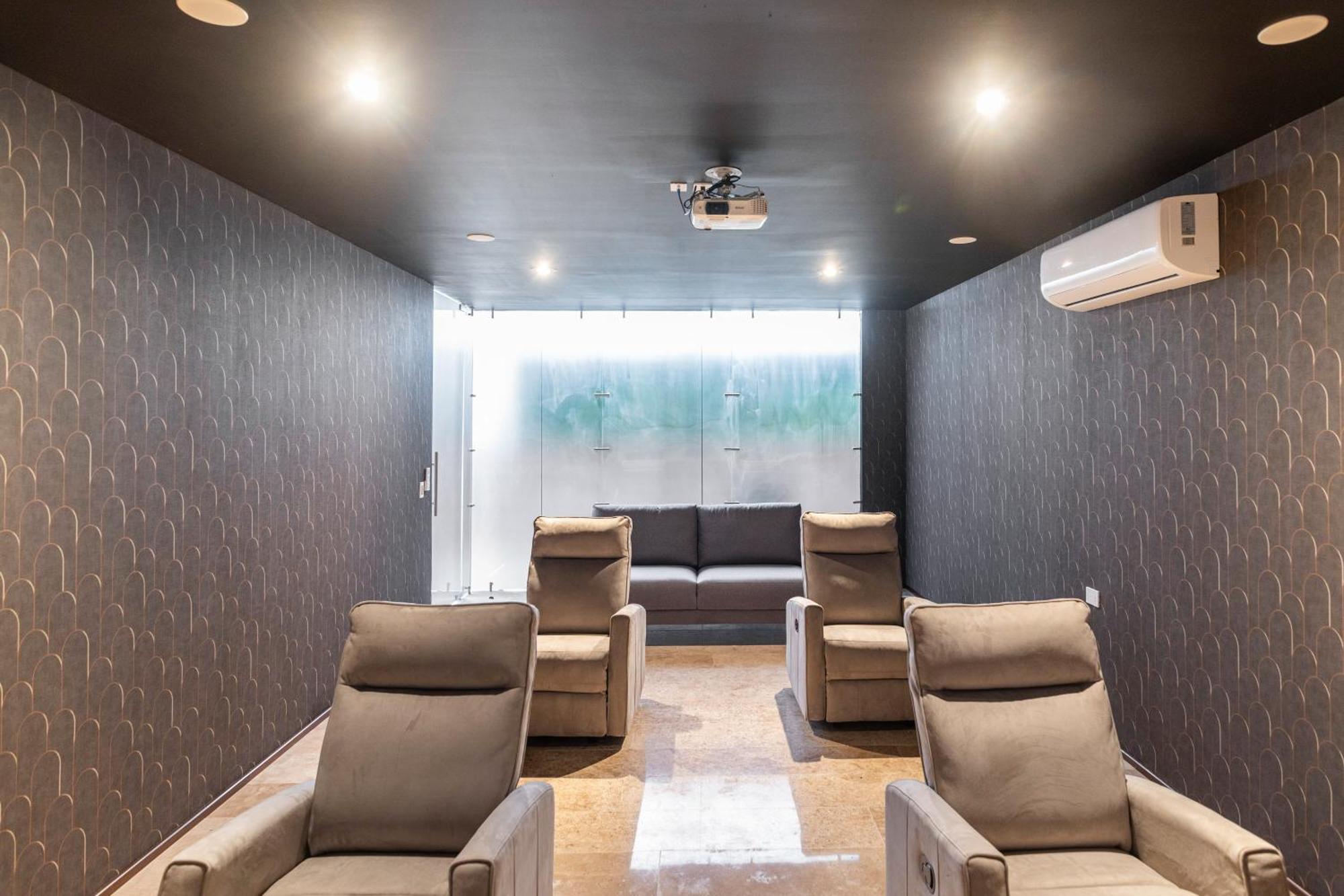 Menesse Luxury By Spot