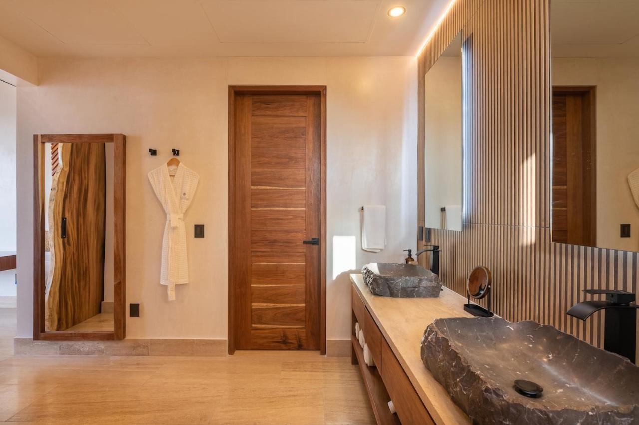 Tulumar Beachfront Luxury Villa- Full Service Villa *