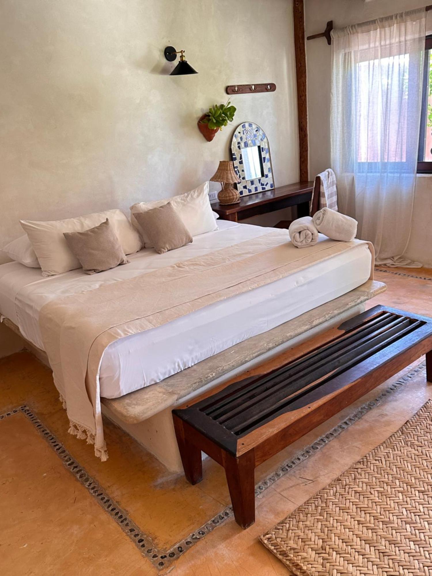 La Conchita (adults Only)